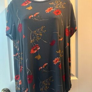 Grace & Lace Short Sleeve Tee in Gray Floral